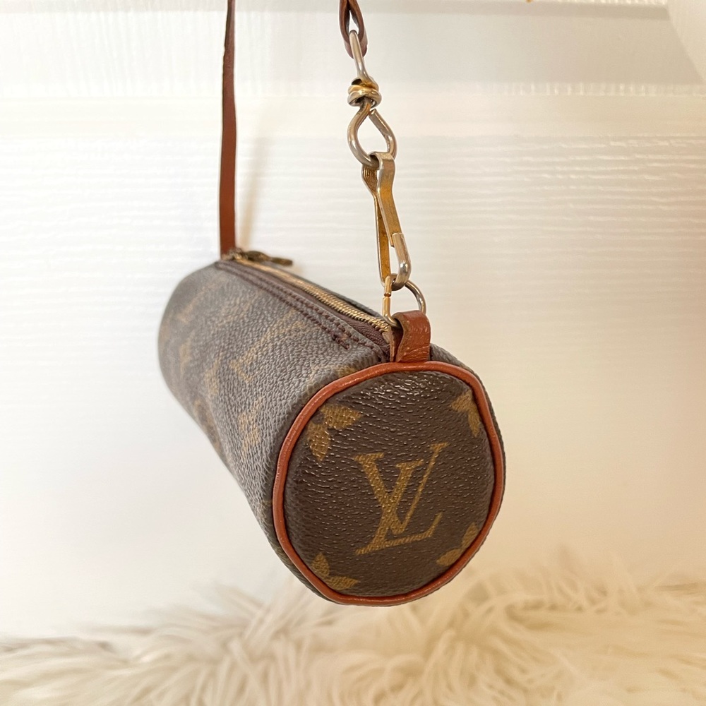 Louis Vuitton Papillon Pouch